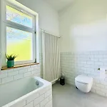 Luxusapartment Im Dichterviertel *garten*parkplatz*wifi*
